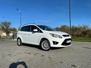 Ford Grand C-MAX foto 2