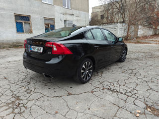 Volvo S60 foto 3