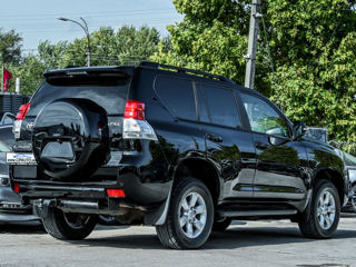 Toyota Land Cruiser Prado foto 2