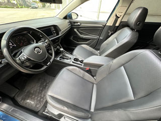 Volkswagen Jetta foto 7