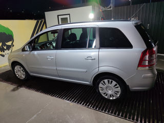 Opel Zafira foto 3