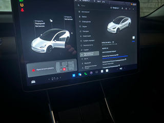 Tesla Model 3 foto 9