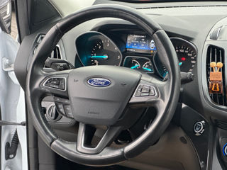 Ford Kuga foto 9