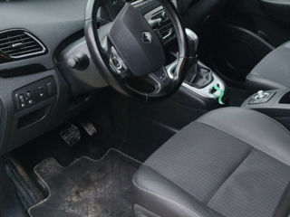 Renault Grand Scenic foto 10