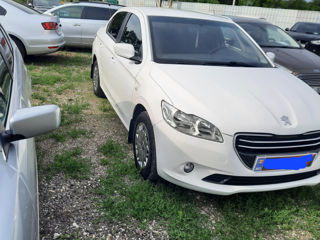 Peugeot 301 foto 2