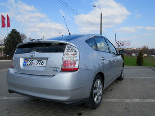 Toyota Prius foto 6