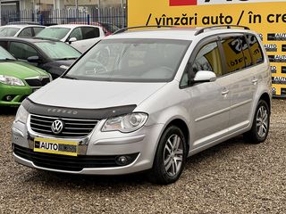 Volkswagen Touran foto 4