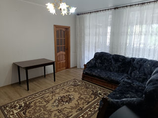 Apartament cu 3 camere, 70 m², Centru, Bălți foto 2