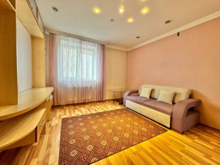 Apartament cu 3 camere, 90 m², Botanica, Chișinău foto 7