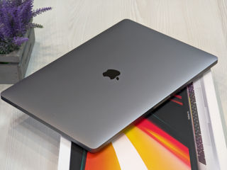 MacBook Pro 16 Retina 2019 (Core i7 9750H/16Gb DDR4/512Gb SSD/4Gb Radeon Pro 5300M/16") foto 1