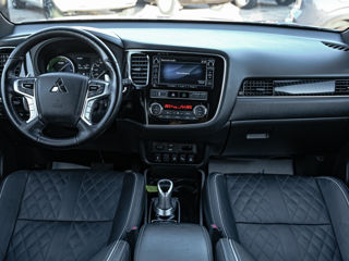 Mitsubishi Outlander foto 7