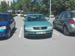 Volkswagen Passat foto 1