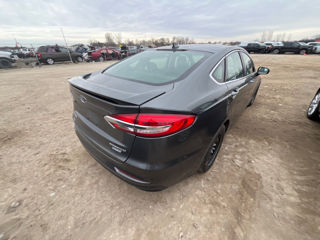 Ford Fusion foto 5