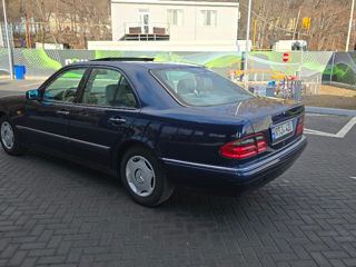 Mercedes E-Class foto 7