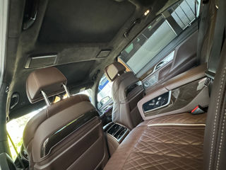 BMW 7 Series foto 5