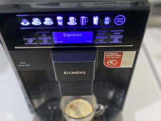 Швейцарская кофемашина Siemens EQ.6 Plus S400 с сенсорным экраном