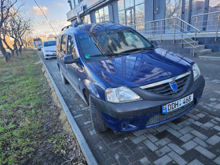 Dacia Logan foto 4