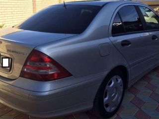 Mercedes C Class foto 3