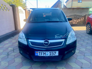 Opel Zafira foto 6