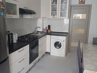 2-комн. кв., 56 м², 4/6 эт.