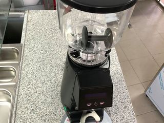 Râșniță de cafea automată - profesională foto 3