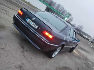 BMW 7 Series foto 2