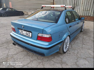 BMW 3 Series foto 3