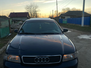 Audi A4 foto 2