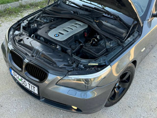 BMW 5 Series foto 15