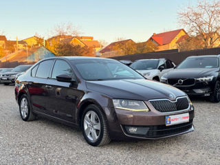 Skoda Octavia foto 2