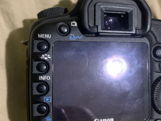 Canon 5D Mark 2 + Canon Battery Grip BG-E6 foto 3