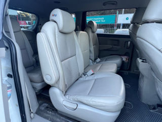 KIA Carnival foto 8