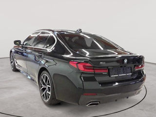 BMW 5 Series foto 2