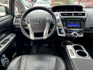 Toyota Prius + foto 8