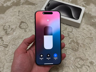iPhone 15 Pro 128GB White Titanium foto 6