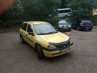 Opel Corsa foto 2