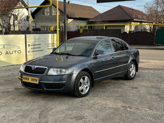 Skoda Superb foto 3