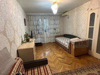 Apartament cu 1 cameră, 45 m², Botanica, Chișinău foto 2