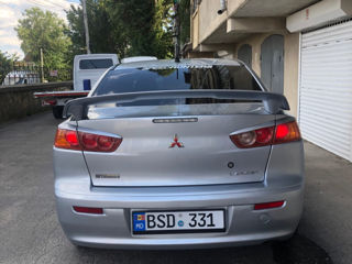 Mitsubishi Lancer foto 6