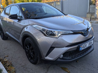 Toyota C-HR foto 3