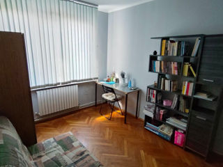 Apartament cu 3 camere, 70 m², Botanica, Chișinău foto 3