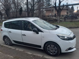 Renault Grand Scenic foto 3