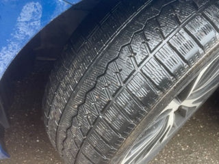 235/45 R18 foto 1