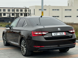 Skoda Superb foto 6