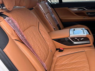 BMW 7 Series foto 15