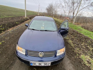 Volkswagen Passat foto 3