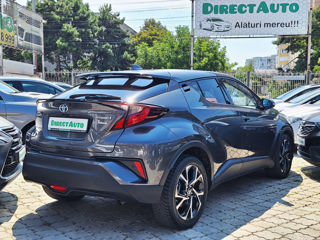 Toyota C-HR foto 2