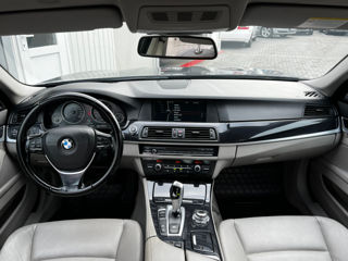 BMW 5 Series foto 10