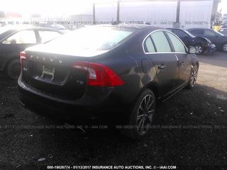 Volvo S60 foto 3