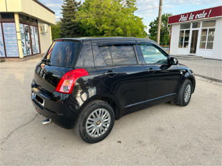 Suzuki Swift фото 1